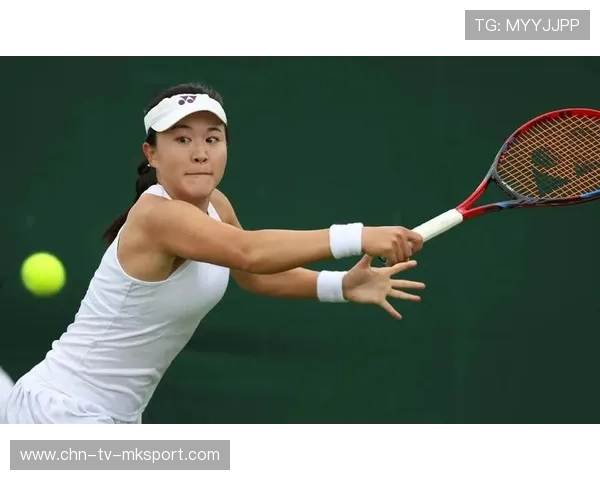 网球女单底线对轰后突然切削打乱节奏，制胜的神奇战术