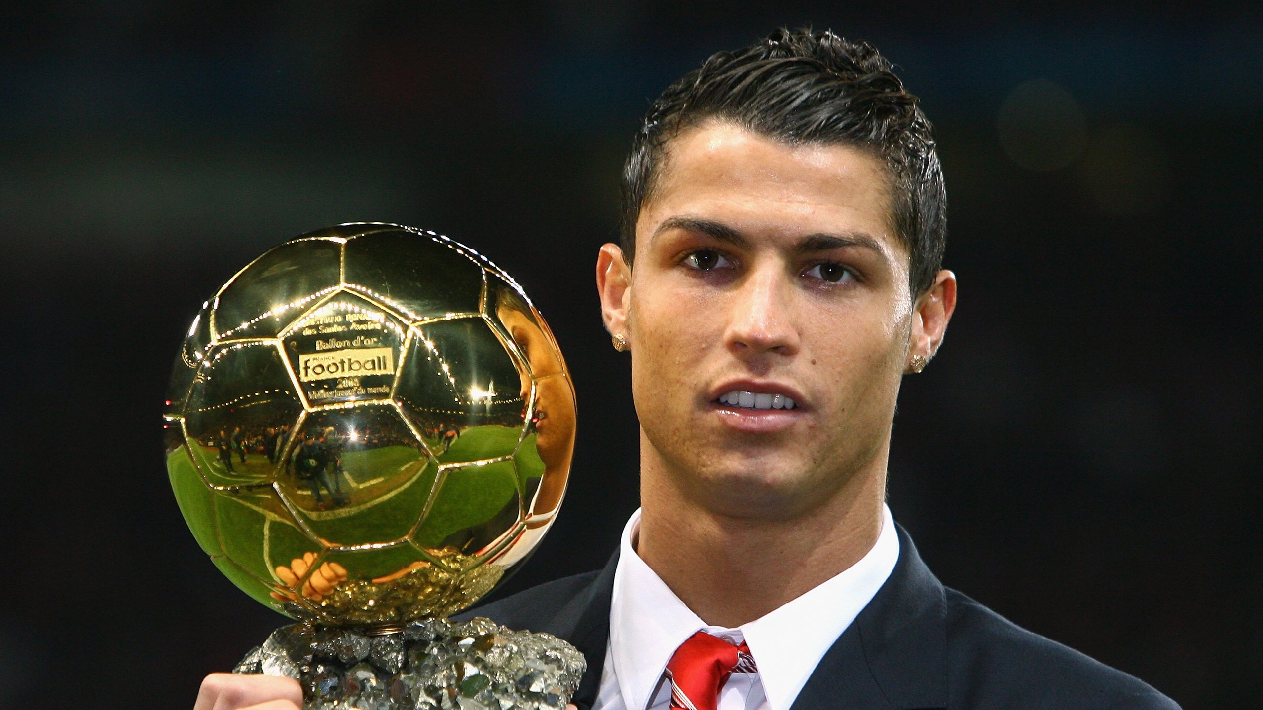 球迷组织举办观赛交流活动打造社区式观赛新体验，观看球赛心得